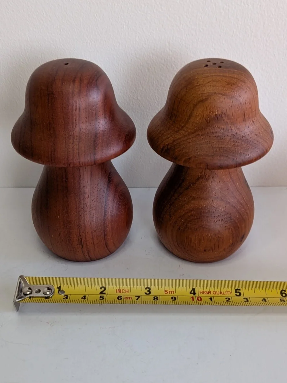 Merry Mushroom Wooden Salt & Pepper Shaker set Arnels MCM kitchen Decor